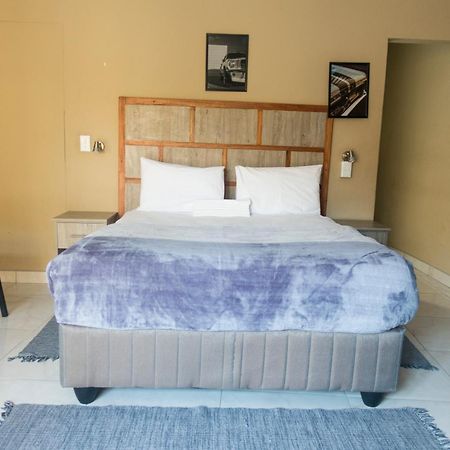 Ondangwa Rest Camp Bed & Breakfast Luaran gambar