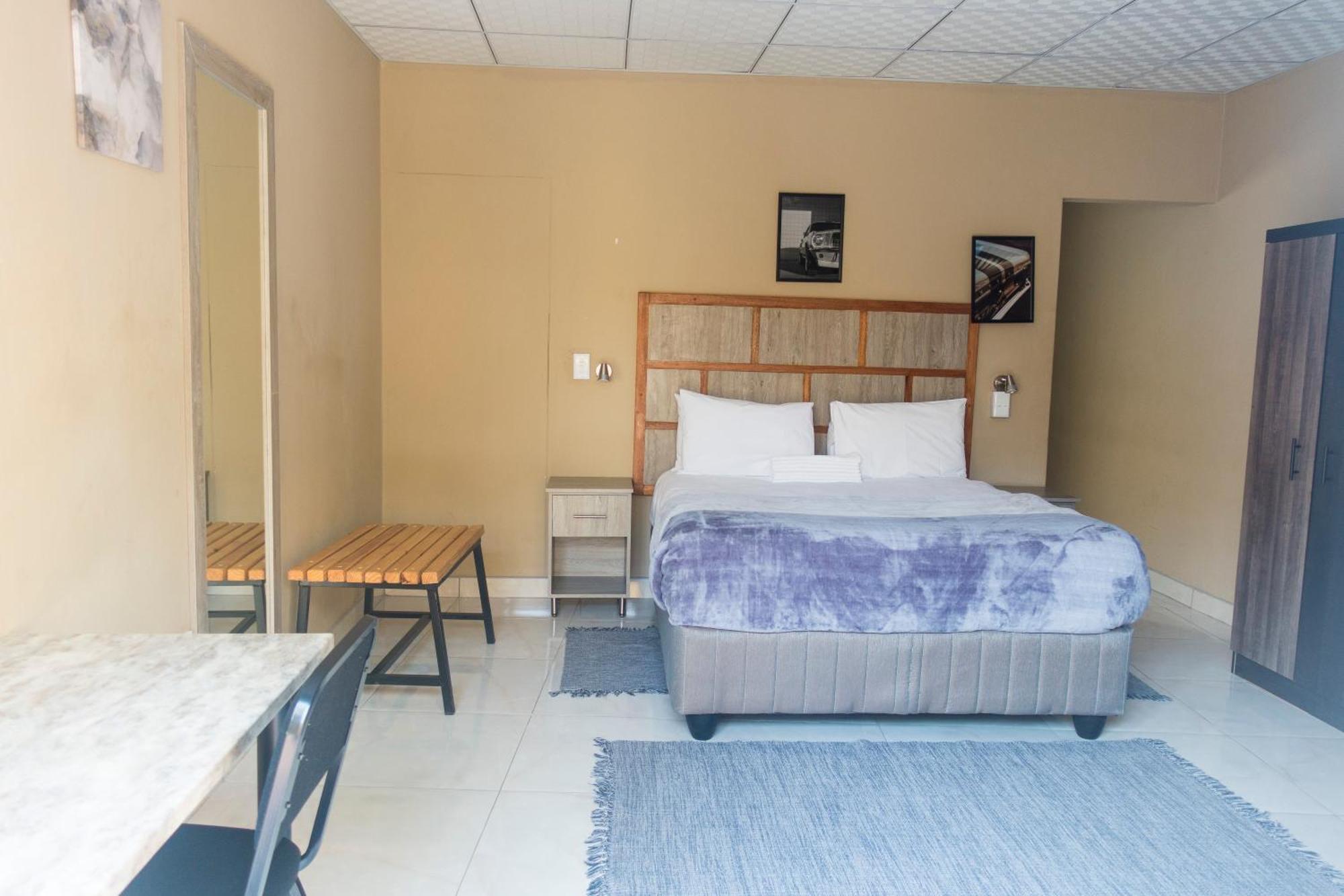 Ondangwa Rest Camp Bed & Breakfast Luaran gambar